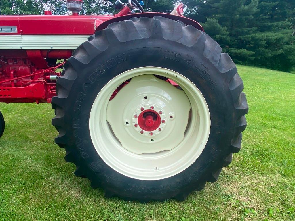 SHARP Farmall 460 tractor