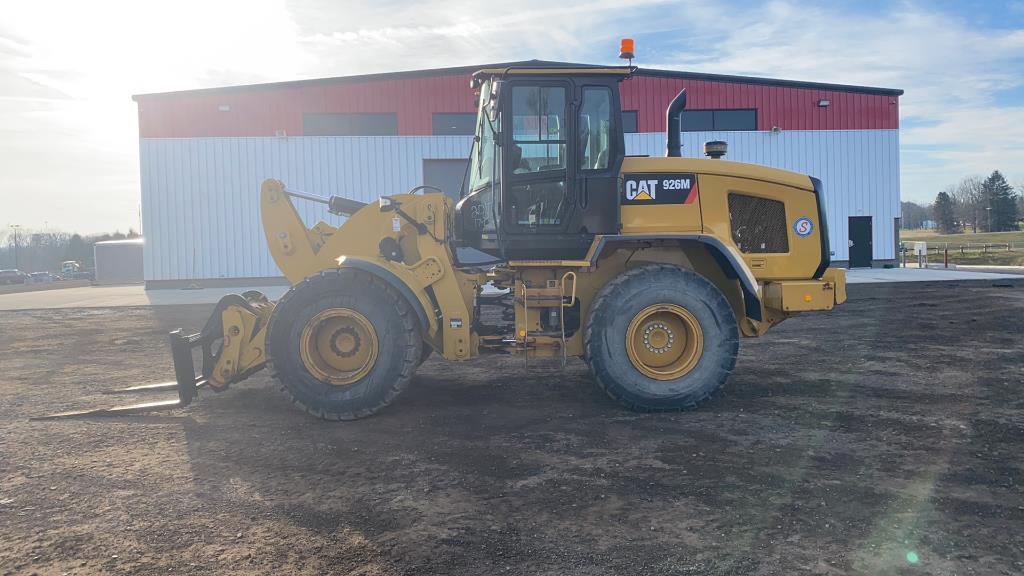 "ABSOLUTE" 2017 CAT 926M Wheel Loader