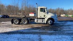 2007 Freightliner Columbia Semi Tractor