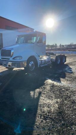 2011 Freightliner Columbia Semi Tractor