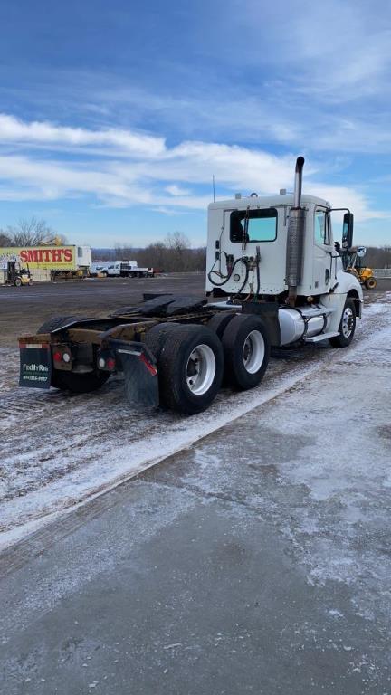 2007 Freightliner Columbia Semi Tractor