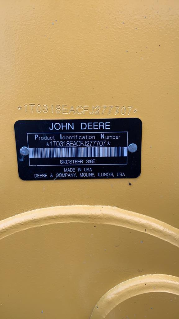 "ABSOLUTE" John Deere 318E Skid Loader