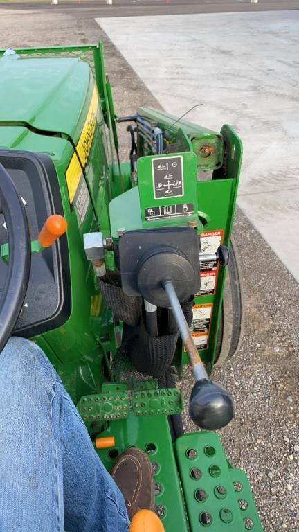 "ABSOLUTE" John Deere 5045D 2WD Tractor