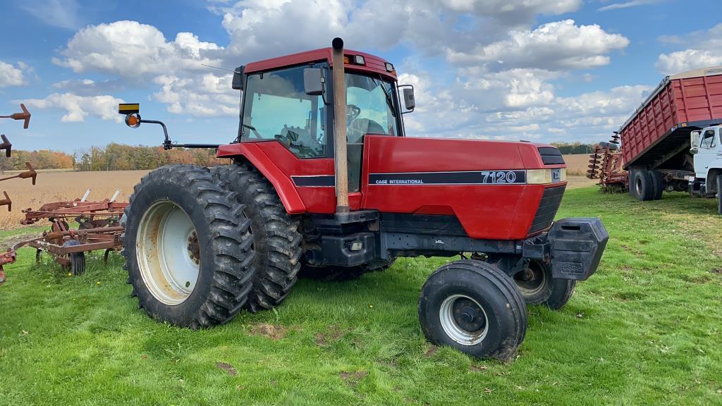 '88 Case IH 7120 Magnum Tractor