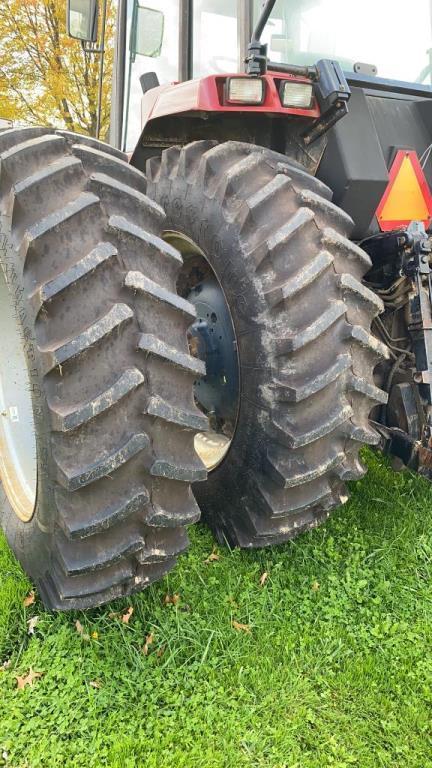 '88 Case IH 7120 Magnum Tractor