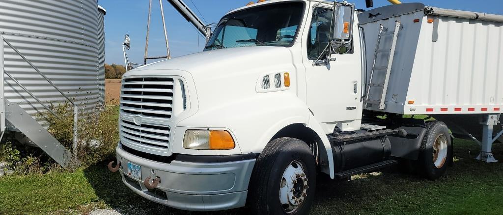 1999 Sterling single axle semi