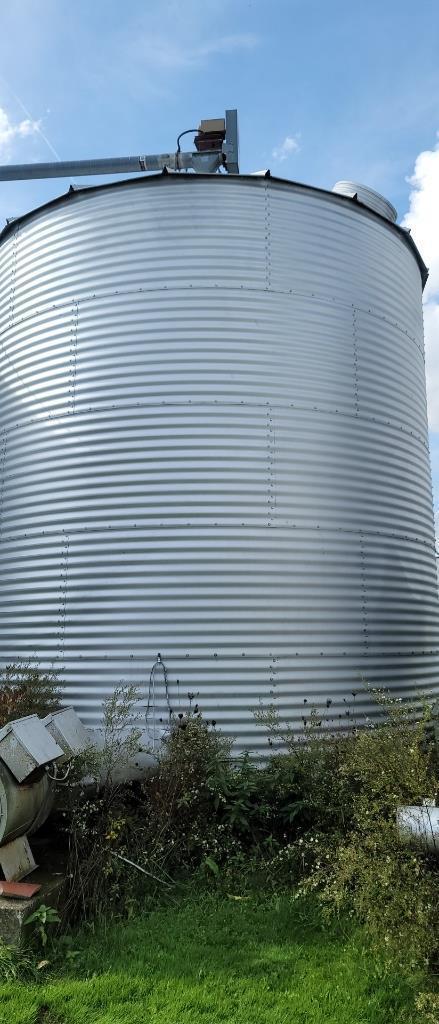 18' 5-ring grain bin, stir all, aeration floor