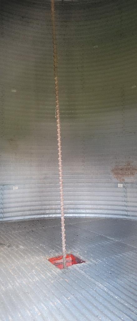 18' 5-ring grain bin, stir all, aeration floor