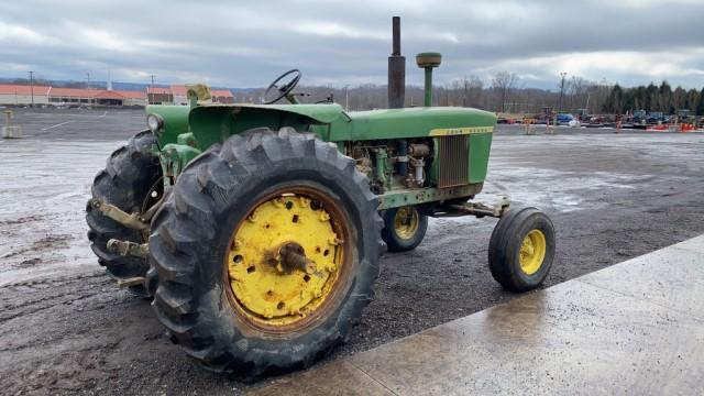 John Deere 4020 2WD Tractor