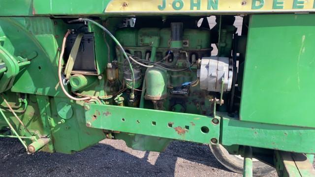 "ABSOLUTE" 1963 John Deere 2010 2WD Tractor