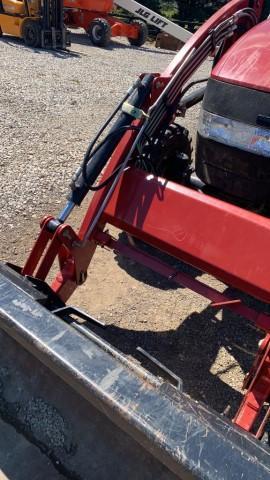 Case Farmall 40 Tractor w/ L350 Loader