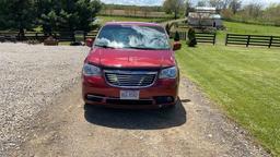 2013 Chrysler Town & Country Mini Van