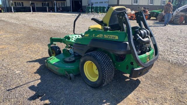 John Deere Z830A Zero-Turn Lawn Mower