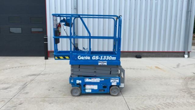 "ABSOLUTE" Genie GS-1330M Scissor Lift