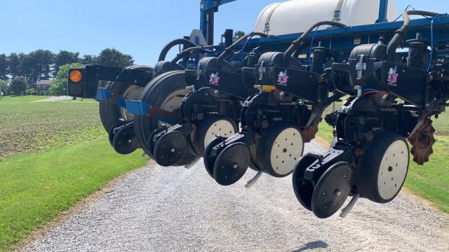 2017 Lanco manure/lime spreader