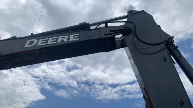 2016 John Deere 245G LC excavator