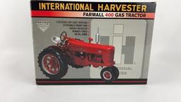 IH Model 400 Toy Tractor