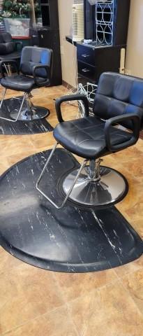 Salon Chair and Mat