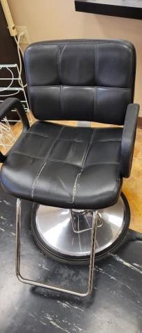 Salon Chair and Mat