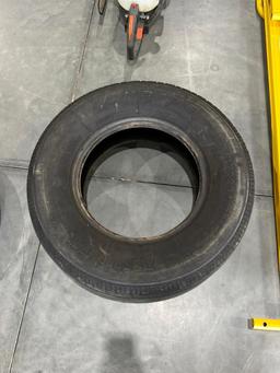 Akuret 225/75- R15 Tire and Donut