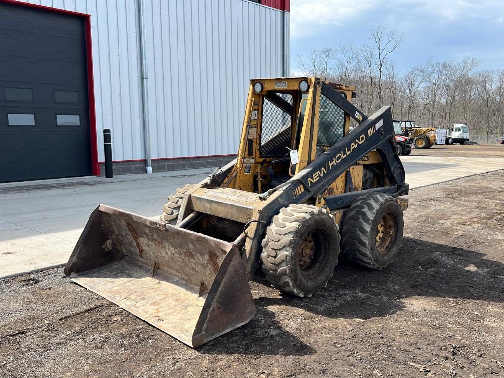 New Holland L781 Wheel Skid Loader