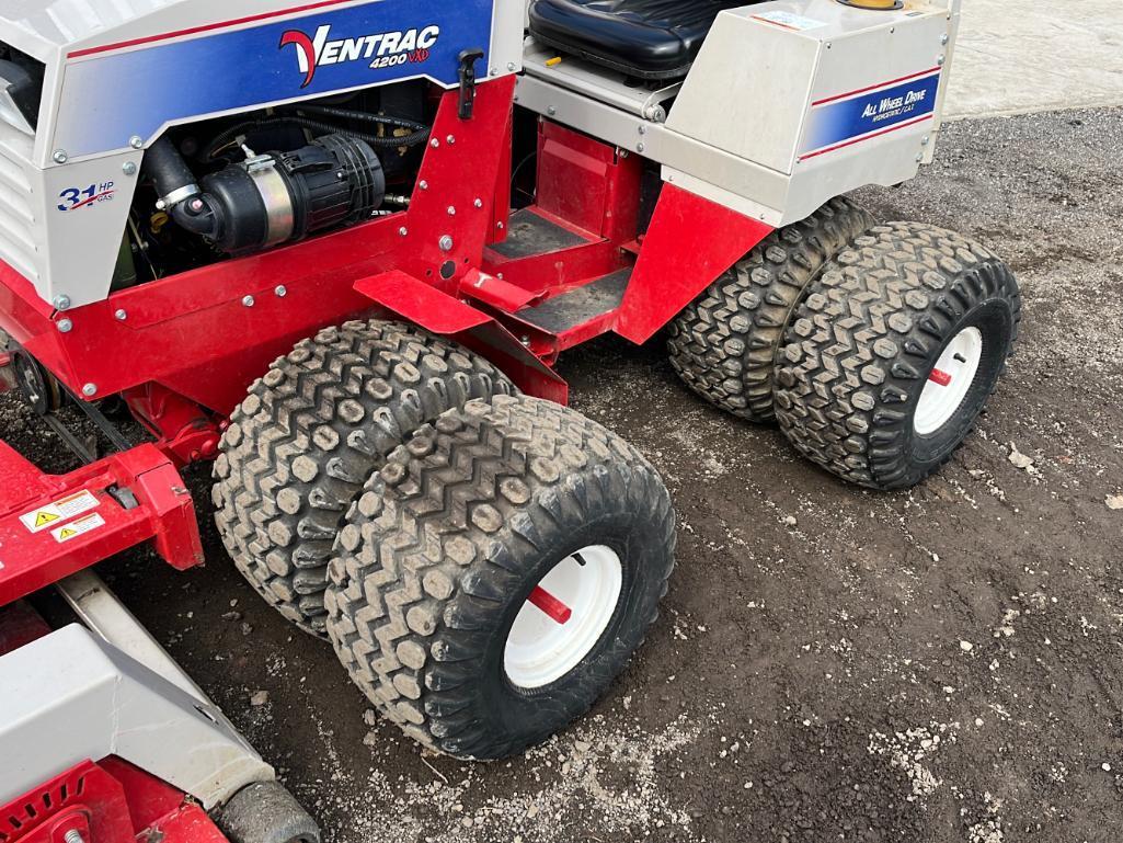 "ABSOLUTE" 2005 Ventrac 4200 Riding Mower