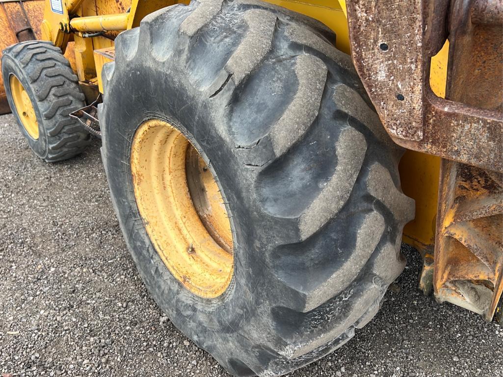 "ABSOLUTE" John Deere 410C Backhoe