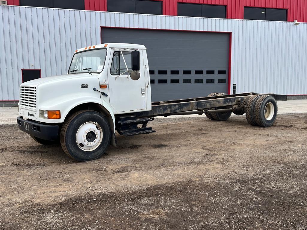 "ABSOLUTE" 1996 International 4700 Straight Truck