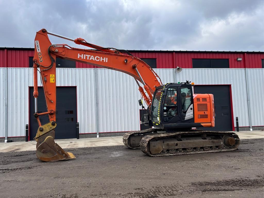 2017 Hitachi ZX225 Excavator