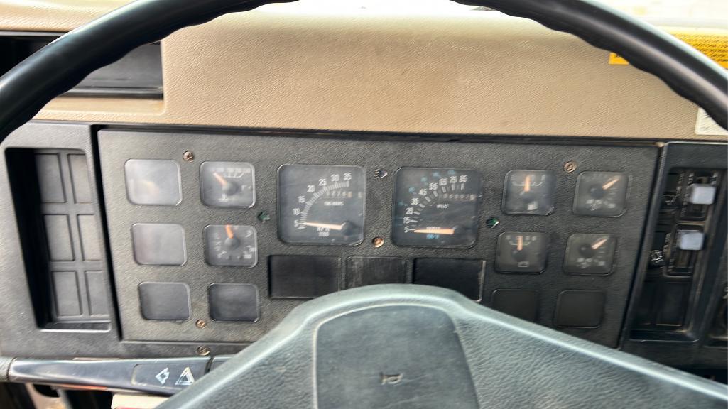 1991 International 4900 Dump Truck