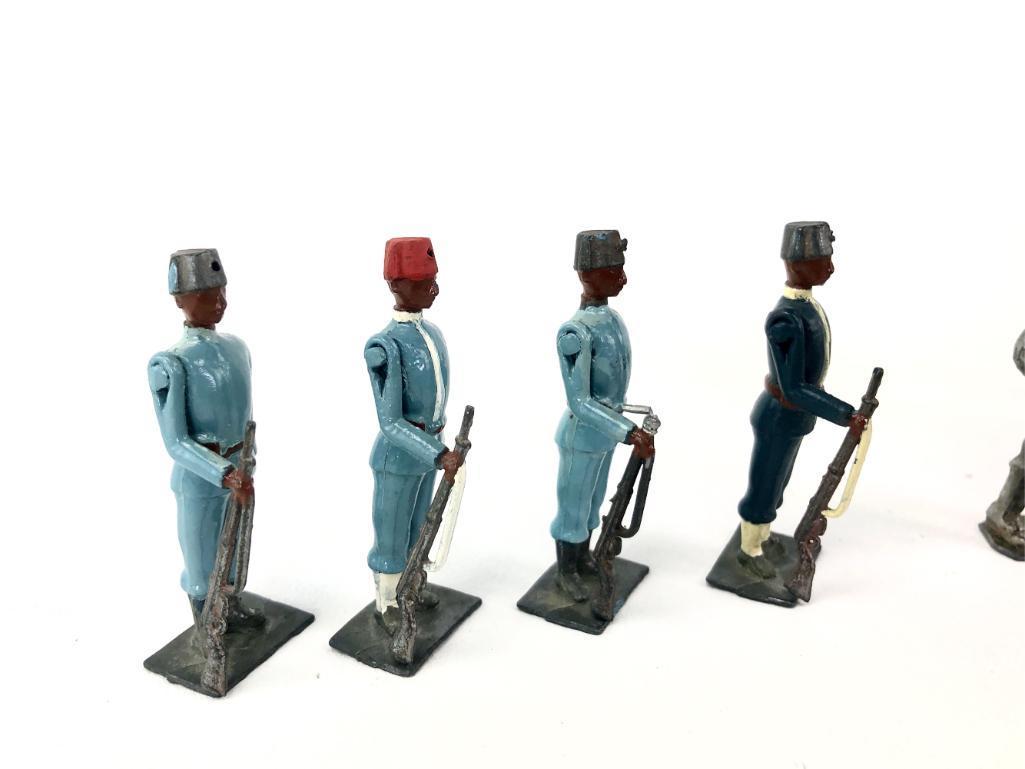 Assorted Diecast Soldiers/Figurines