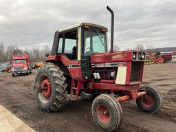 "ABSOLUTE" International 1086 2WD Tractor