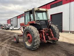 "ABSOLUTE" International 1086 2WD Tractor