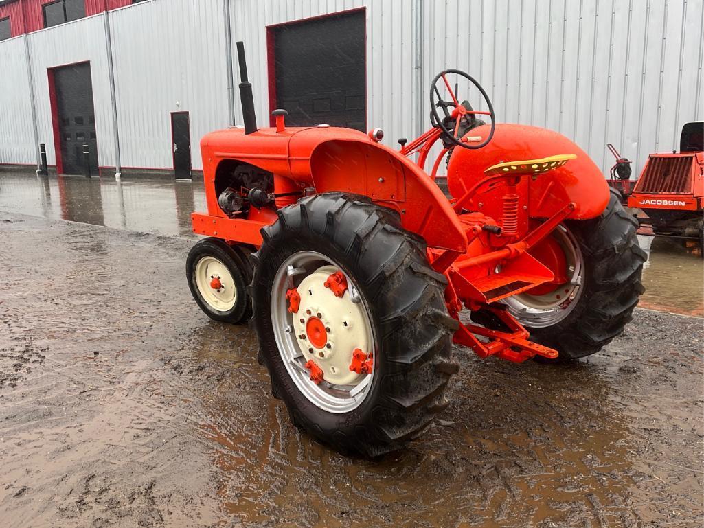 Allis Chalmers WD 2WD Tractor
