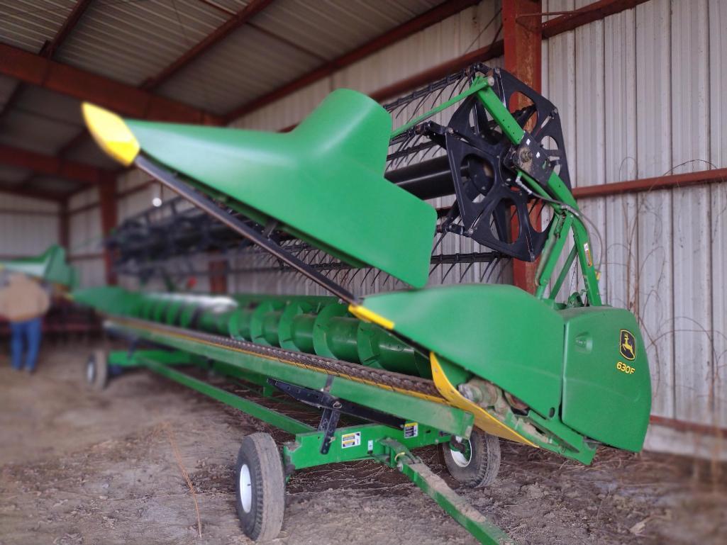 John Deere 630 F Hydra Flex 30' Grain Head