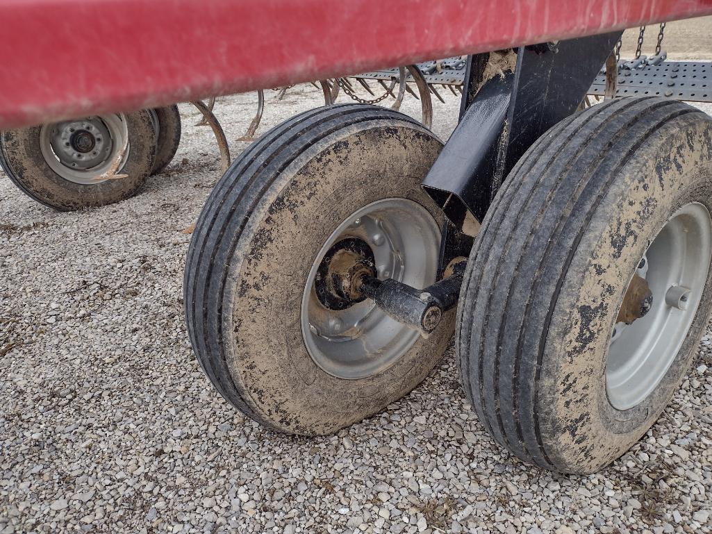 Case IH Tiger Mate 200 30'Field Cultivator