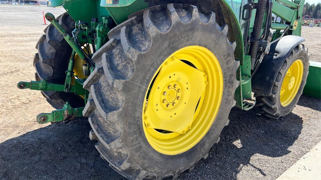 John Deere 6220 MFWD Tractor