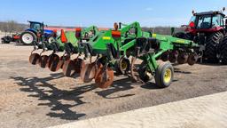 John Deere 2700 5 Shank Ripper