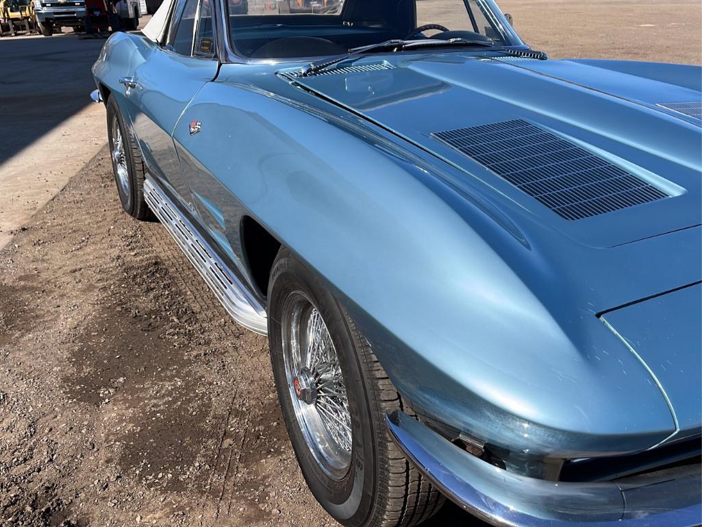 1963 Chevrolet Corvette Sting Ray Convertible