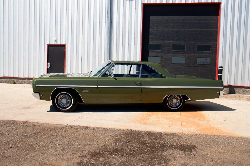 1968 Plymouth Fury III Car