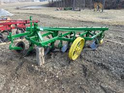 John Deere 14"x5-Bottom 3pt Plow