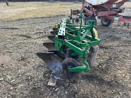 John Deere 14"x5-Bottom 3pt Plow