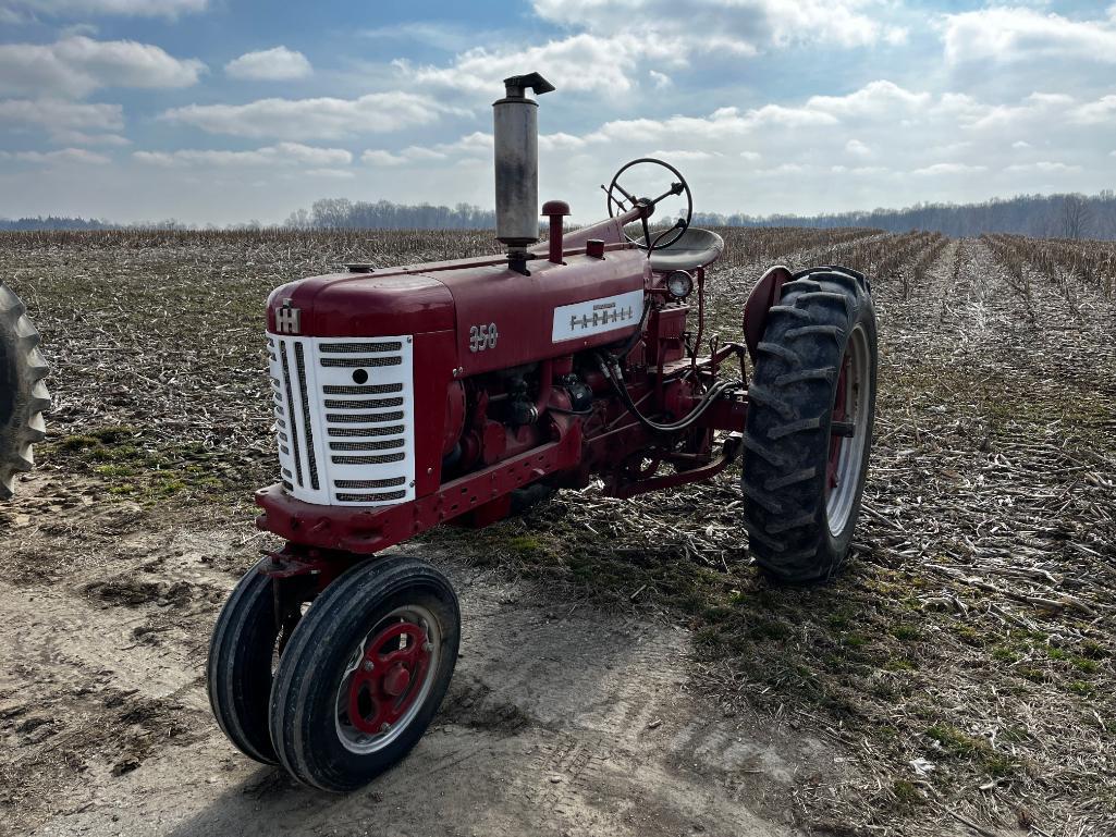 McCormic Farmall 350 Tractor