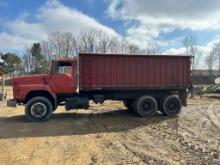 Ford L8000 Tandem Axle Grain Truck