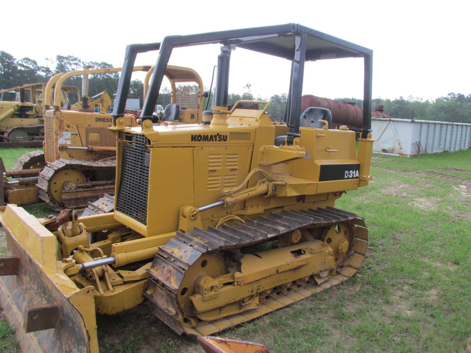 Komatsu. D31A