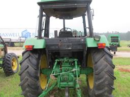 John Deere Tractor 3040