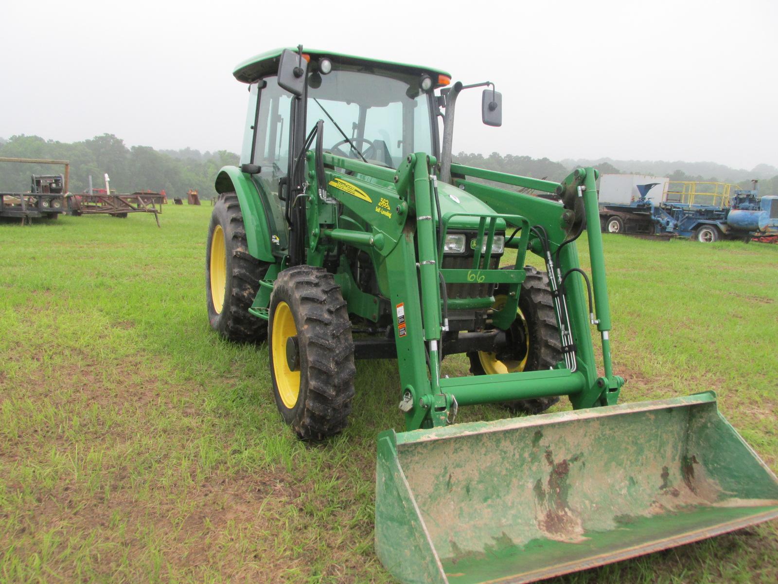 John Deere 5083