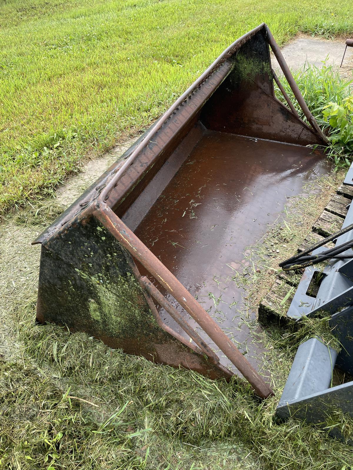 Material Bucket for Bobcat Skidsteer