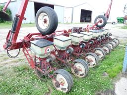 White 8 Row 30" Planter with Markers