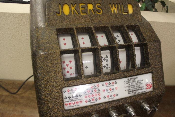 Jokers Wild Slot Machine